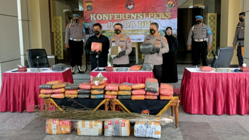 Polda DIY Bongkar Jaringan Ganja Nasional Temukan Dua Ton Ganja