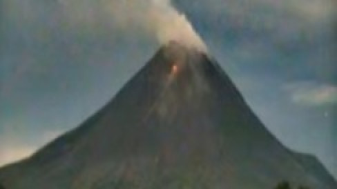 Dalam 18 Jam Gunung Merapi Luncurkan 10 Kali Guguran Lava Pijar