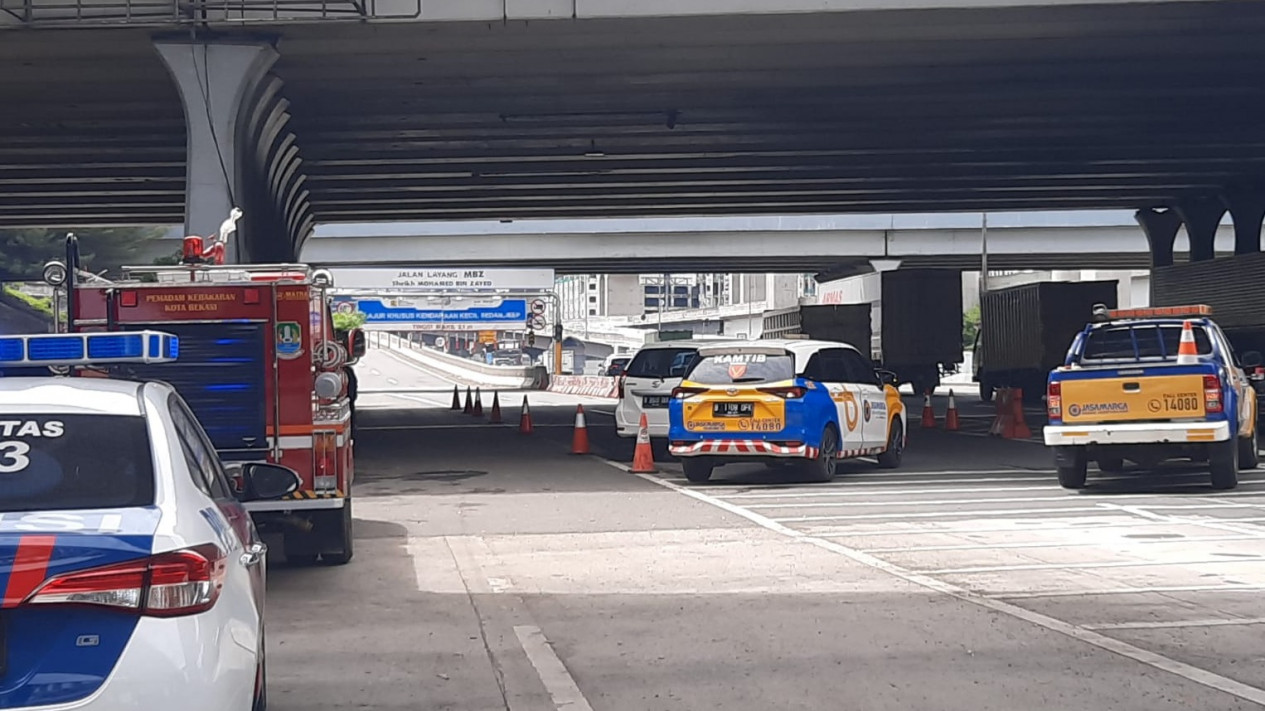 Puncak Arus Mudik Tol Layang Mbz Ditutup Sementara Untuk Urai