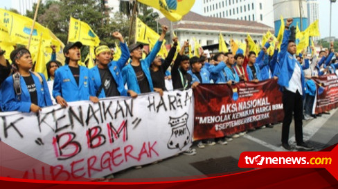 Pergerakan Mahasiswa Islam Indonesia Lakukan Aksi Protes Tolak Kenaikan