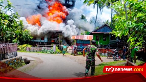 Diduga Korsleting Listrik 1 Unit Rumah Panggung Habis Terbakar