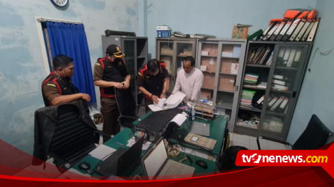 Dugaan Korupsi Bumd Sumenep Penyidik Kejaksaan Gelar Penggeledahan Dan