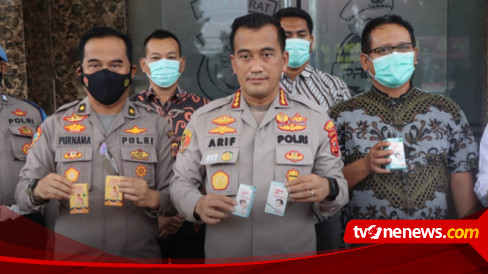 Polresta Cirebon Amankan Ratusan Obat Sirop Yang Ditarik Peredarannya