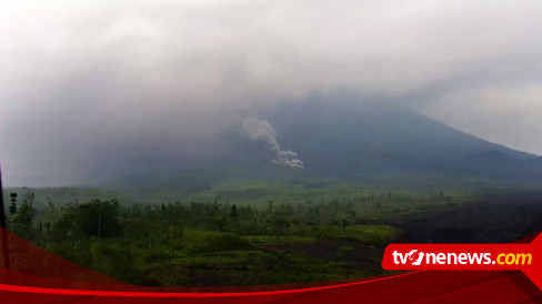 Alami Erupsi Gunung Semeru Luncurkan Awan Panas Guguran Sejauh 4 5