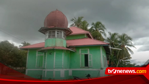 Masjid Tertua Di Kabupaten Tebo Jambi Terancam Terjun Ke Sungai