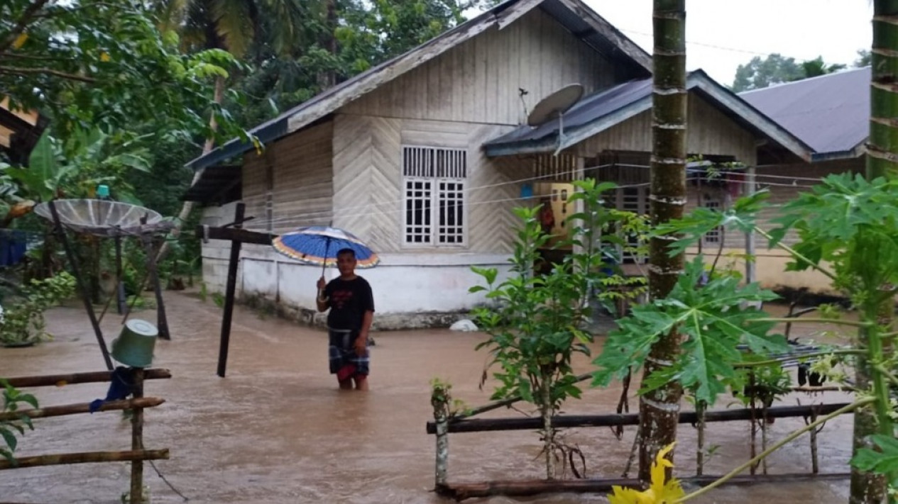 8 Kecamatan Di Kabupaten Simeulue Aceh Tergenang Banjir Puluhan Jiwa