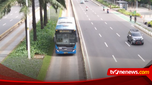 Malam Tahun Baru Transjakarta Beroperasi Jam