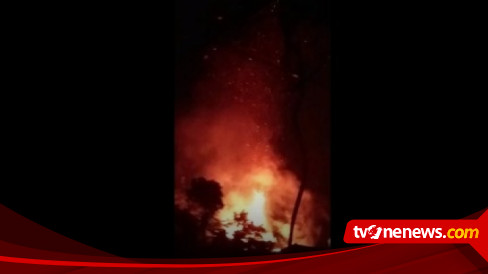 Kebakaran Hanguskan Rumah Warga Di Sukasari Sumedang Seorang Kakek