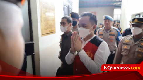 Hadiri Sidang Vonis Ricky Rizal Dan Kuat Ma Ruf Ayah Brigadir J