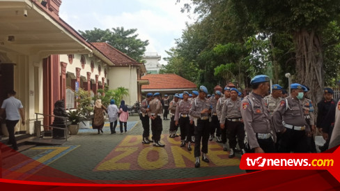 Sidang Vonis Tragedi Kanjuruhan Polisi Siagakan Personil