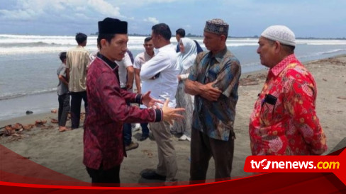 Pesisir Pantai Aceh Barat Tercemari Tumpahan Batu Bara