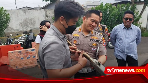 Cara Unik Polisi Di Surabaya Hipnotis Pelanggar Lalu Lintas Agar Patuh