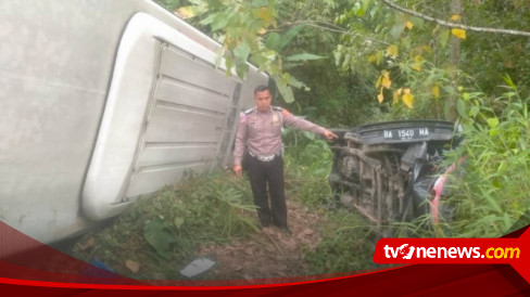 Bus Dan Avanza Terjun Ke Jurang Sedalam 20 Meter Di Tapanuli Utara