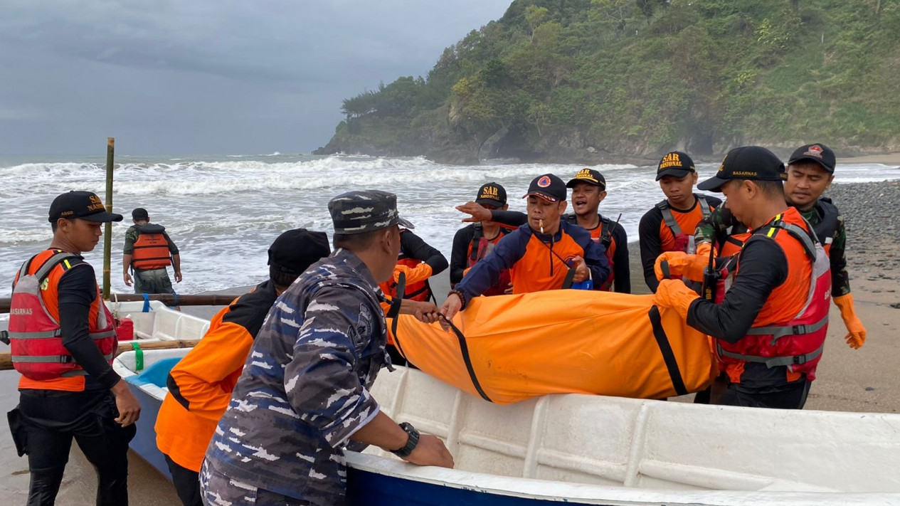 Hari Hilang Nelayan Kebumen Ditemukan Tewas Mengapung Di Perairan