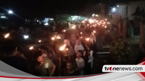 Ribuan Warga Cilacap Ikuti Pawai Obor Sambut Tahun Baru Islam Hijriah