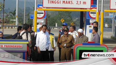 Asyik Presiden Resmikan Jalan Tol Bocimi Seksi Ii Joko Widodo