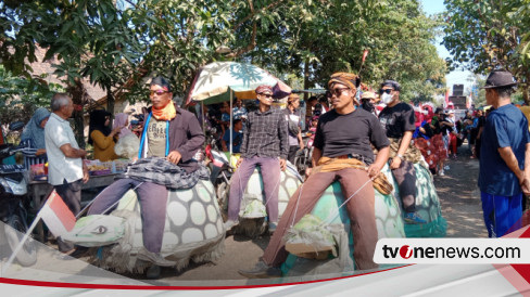 Masyarat Desa Palon Blora Antusias Ikut Karnaval Sambut HUT Ke 78 RI