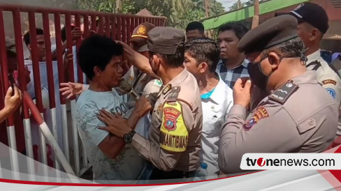 Warga Sungai Raja Perlawan Gelar Demo Terhadap Pembuangan Limbah Di Pks