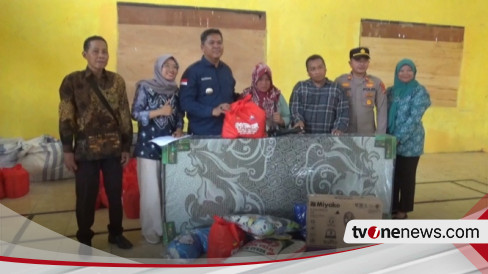 Kemensos Salurkan Bantuan Kepada 42 Orang Penyandang Disabilitas Di Pali