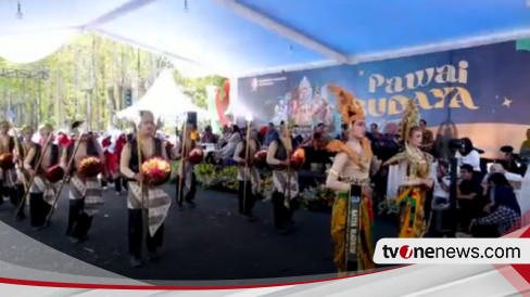 Meriah Pawai Pesona Budaya Bojonegoro Diperingatan Hari Jadi