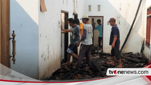 Ditinggal Hadiri Hajatan Oleh Pemiliknya Rumah Warga Senduro Lumajang