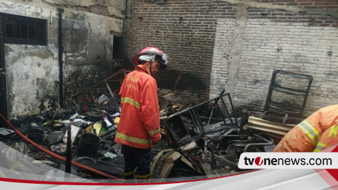 Habis Goreng Kerupuk Lupa Matikan Kompor Rumah Di Sukun Malang Ludes