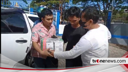 Jemput Paket Ganja Kg Dua Pemuda Di Baubau Ditangkap Petugas Bnn