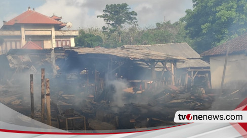 Gudang Kayu Di Bali Hangus Terbakar Kerugian Mencapai 8 Miliar Rupiah