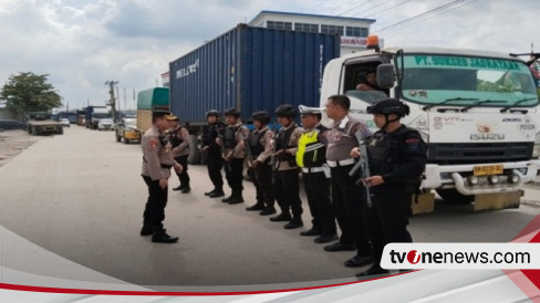 2 Kontainer Berisi Surat Suara Pemilu Dijaga Ketat Polres Rohul