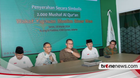 Ramadhan Yayasan Muslim Sinar Mas Wakafkan Ribuan Alquran Kepada ICMI