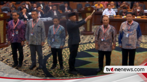 Sidang Lanjutan Sengketa Pilpres KPU Dan Bawaslu Masing Masing