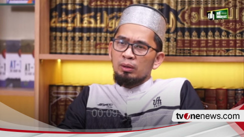 Saat Sujud Terakhir Dalam Salat Diselingi Doa Pakai Bahasa Indonesia