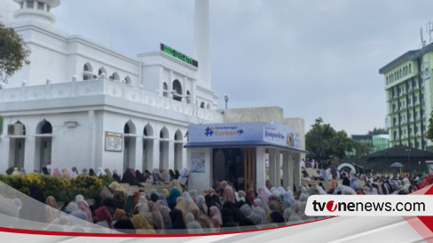 Ribuan Jemaah Salat Idul Adha 2024 Di Masjid Agung Al Azhar