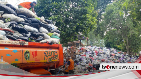 Tumpukan Sampah Kembali Meluber Di Depo Hingga Jalan Begini Kata DLH