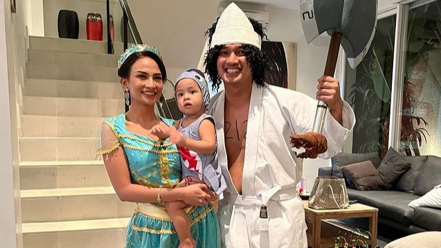 Kisah Cinta Vanessa dan Bibi, Putus Nyambung Hingga Akhir Hayat
            - galeri foto