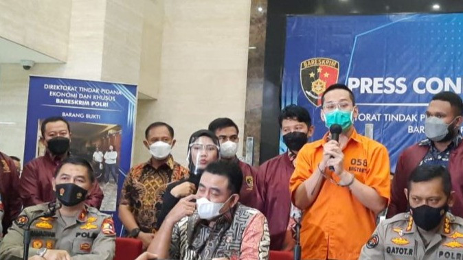 Konferensi Pers Kasus Binomo Indra Kenz yang Digelar di Gedung Bareskrim, Mabes Polri, Jakarta (25/3/2022)