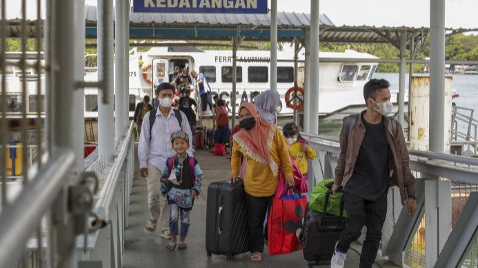 Tips Mengelola Dana THR Selama Lebaran
            - galeri foto