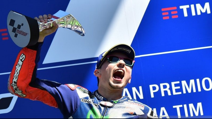 5 Rider MotoGP Peraih Podium Kelas Primer Terbanyak Sepanjang Sejarah, Marc Marquez Perlahan Kejar Valentino Rossi
            - galeri foto