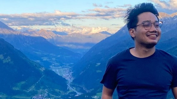 Pedihnya Terasa sampai ke Ulu Hati, Atalia Praratya Bagikan Foto-Foto Terakhir Eril Sebelum Insiden Terseret Arus Sungai Aare, Begini Potretnya
            - galeri foto