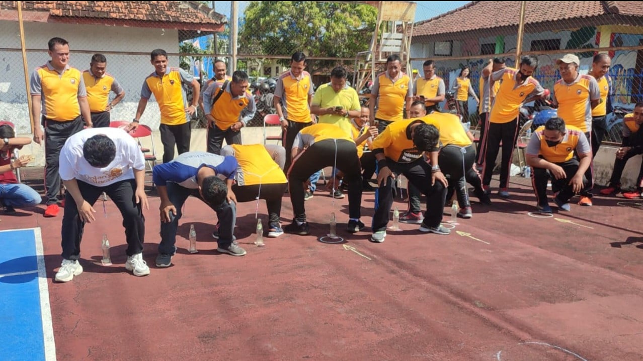 Keseruan lomba khas 17 Agustusan yang digelar Polres Blora dan para jurnalis, Selasa (16/8/2022).