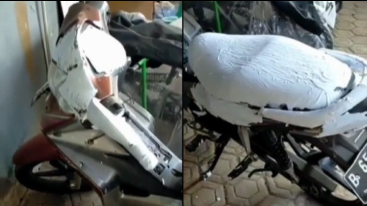 Viral Bocah Berkarya Mengecat Sebuah Sepeda Motor, Respon Sang Bunda Jadi Sorotan
            - galeri foto