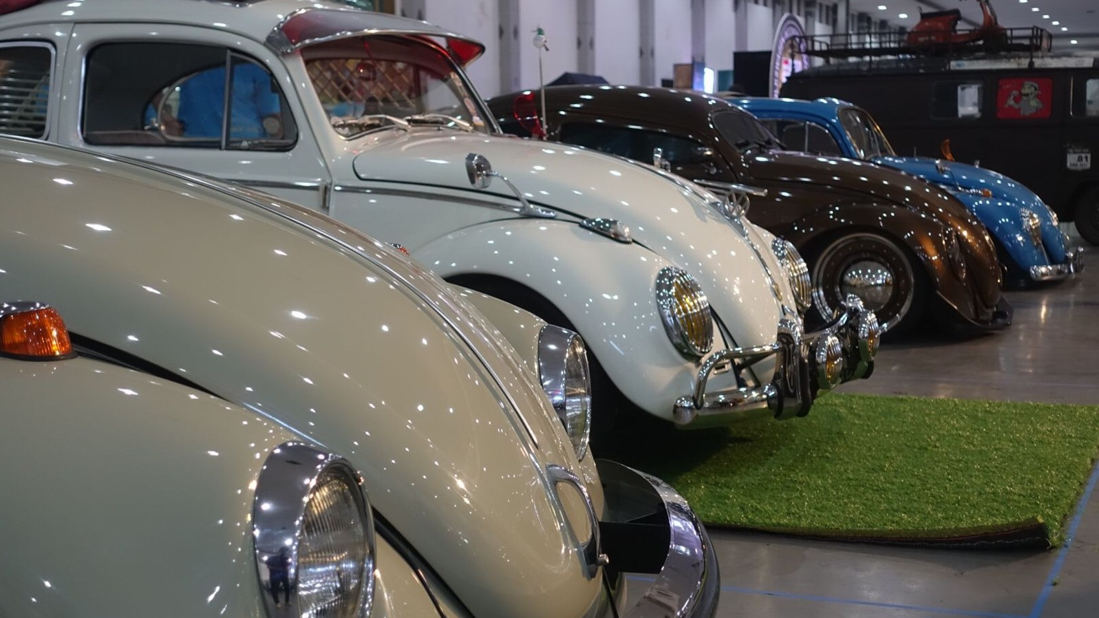 Beberapa mobil yang dipamerkan dalam acara Jogjakarta Rame Volkswagen 2022