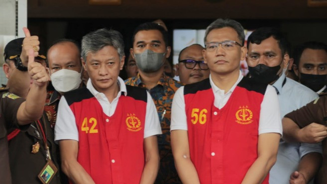 DokTerdakwa kasus obstruction of justice Hendra Kurniawan (kiri)