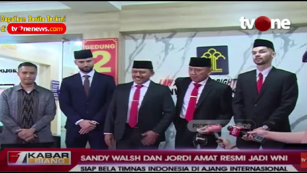 Sandy Walsh And Jordi Amat Resmi Jadi Wni Siap Bela Timnas Indonesia Tvone 5291