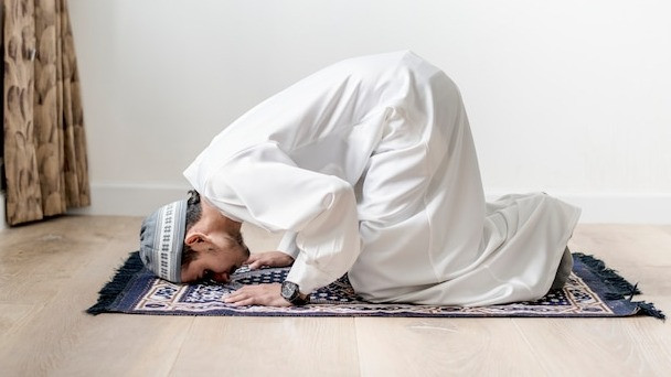ilustrasi sholat