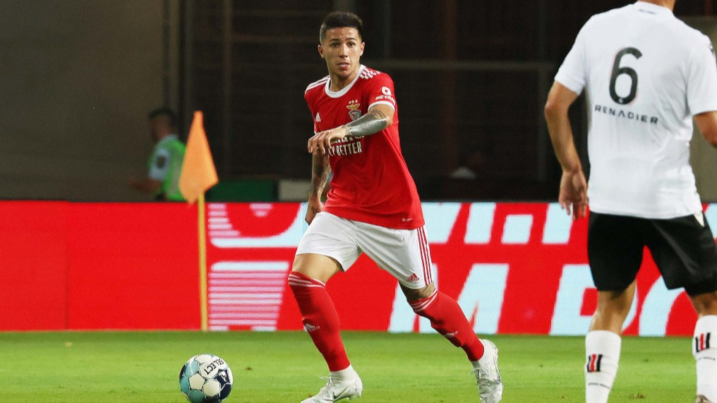 Manchester United dan Liverpool Tertarik Merekrut, Enzo Fernandez: Saya Tidak Urus!
            - galeri foto