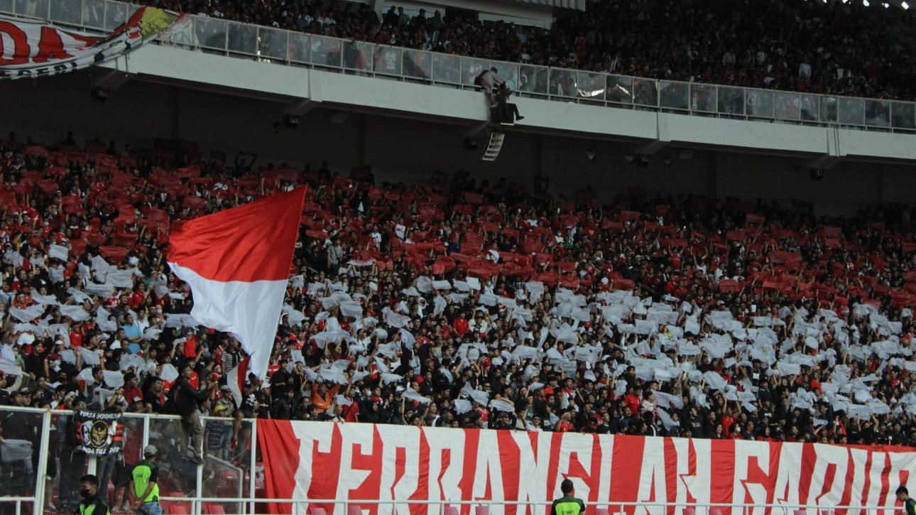 Pele Pernah Menginjakkan Kaki Di Stadion GBK Melawan Timnas Indonesia ...