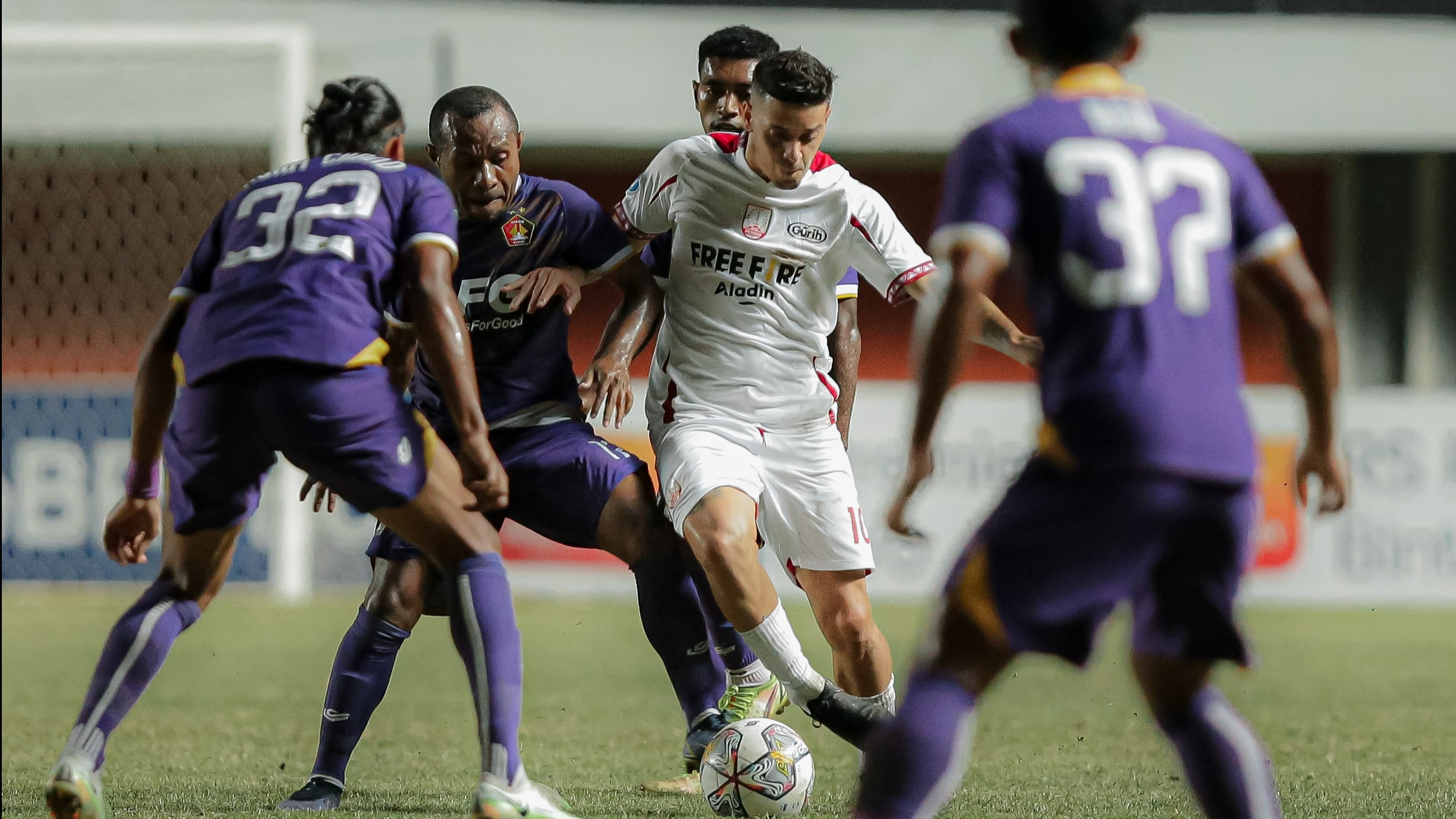 Persis Gelar Latihan Perdana Menjelang Putaran Kedua Liga 1 2022/2023
            - galeri foto