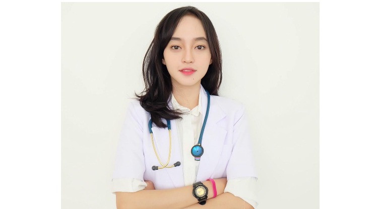 Dokter cantik