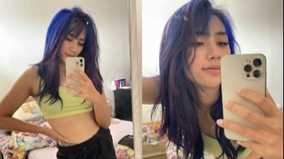 7 Foto 'Cetar' Yolla Yuliana Tanpa Baju Jersey, Ada Potret Tato Tersembunyi Juga Ternyata
            - galeri foto